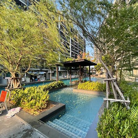 Luxury Condominium Sukhumvit 77 Bangkok Exterior foto